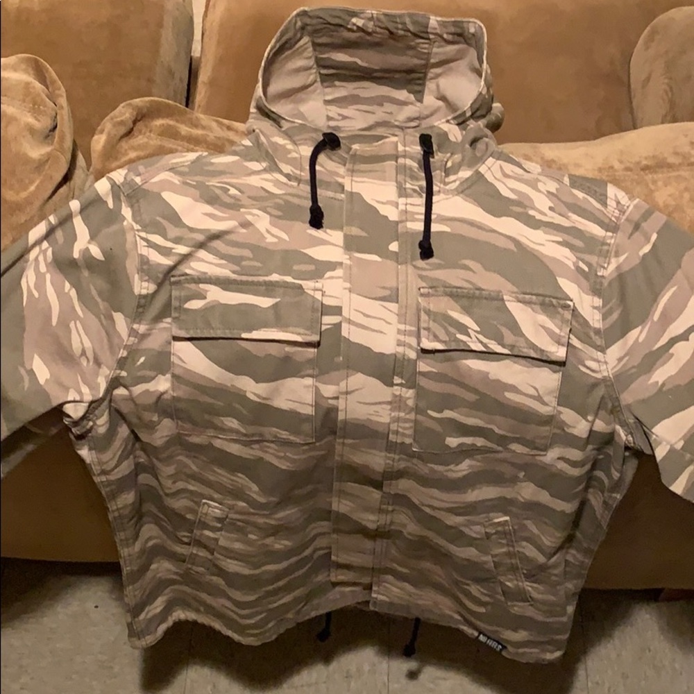 H&M “DIVIDED” Brand Camouflage Jacket
